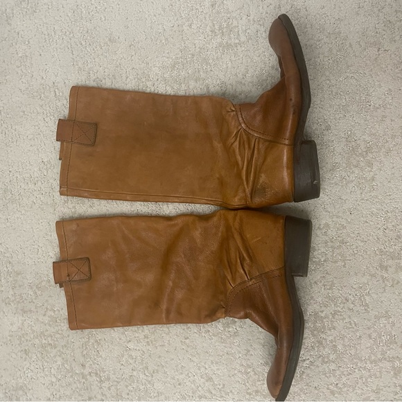 Broken-in soft leather boots - Picture 6 of 6